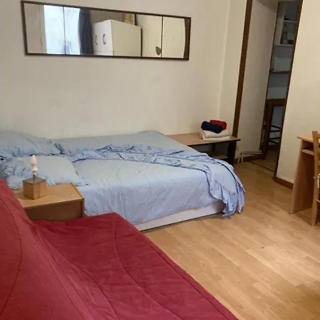 Ib Saint Martin * Paryż